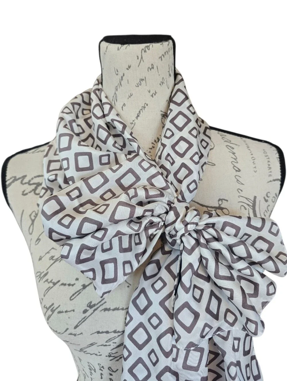 Tiffany Italian Silk Gray White Abstract Print Oblong Scarf